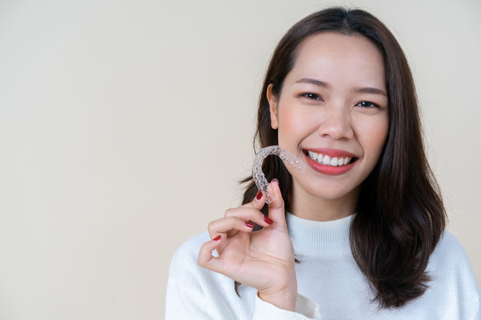 How Long Do I Need to Wear a Retainer After Braces?
